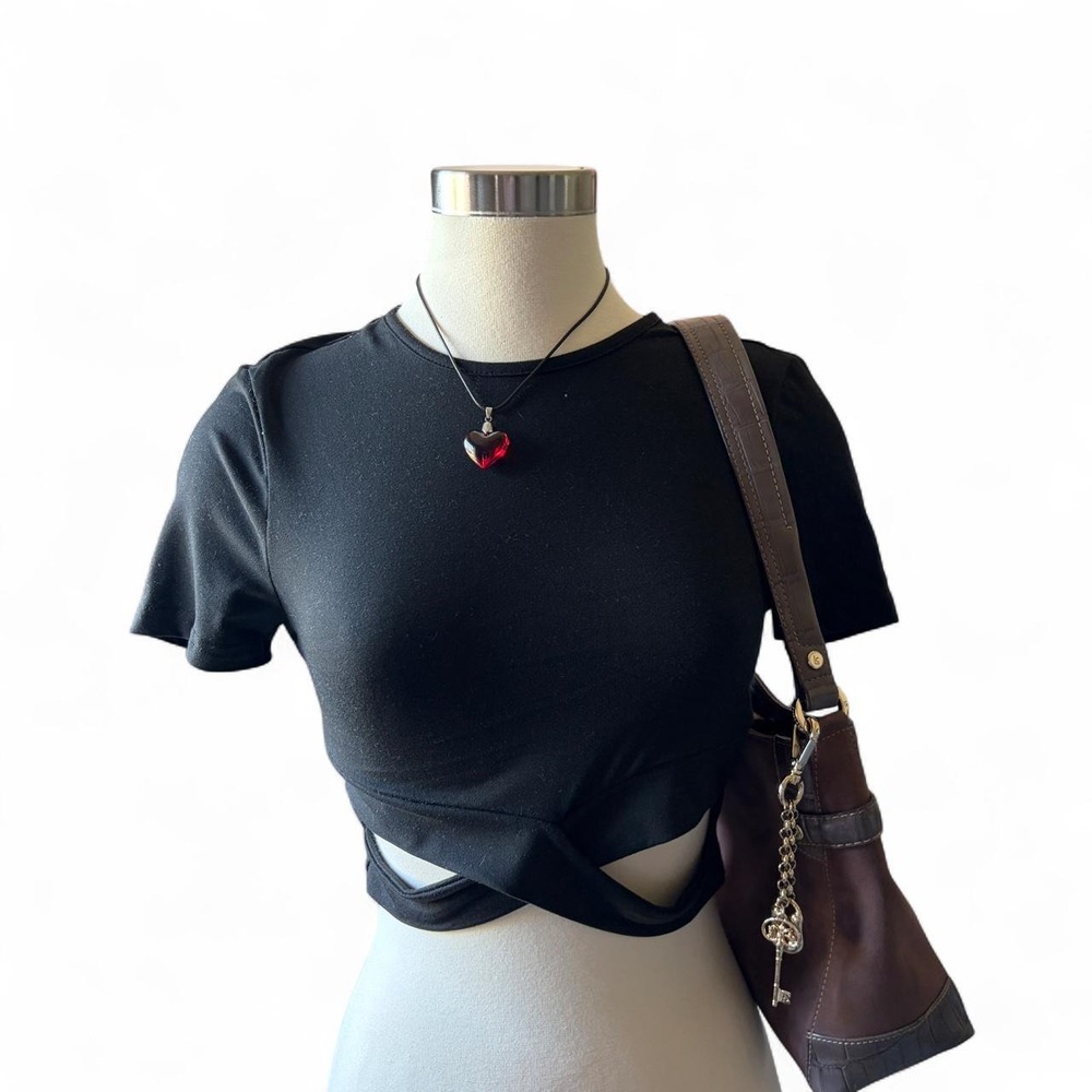 SHEIN black cut out crop top in a S whimsygoth